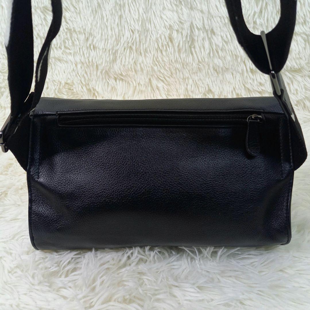 【美品】イアパピヨネ 柄ワイドテープショルダーバッグ ダルメシアン ブラック 黒