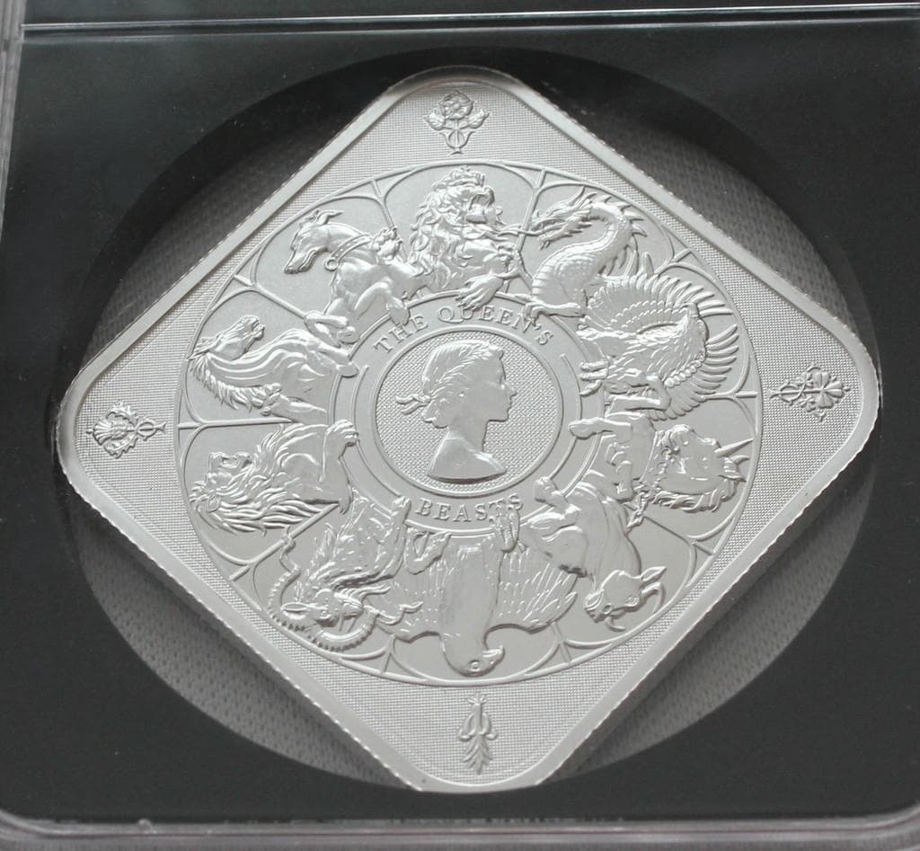 2025年イギリス クイーンズビースト コンプリータシルバーバーNGC MS70