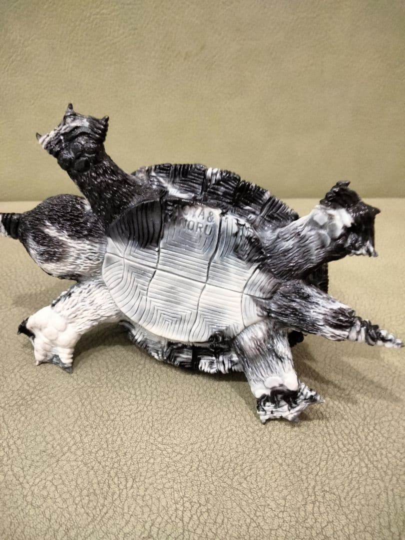 ソフビmonstockガミグラゴン幼体杉山実安楽安作ブルマァク