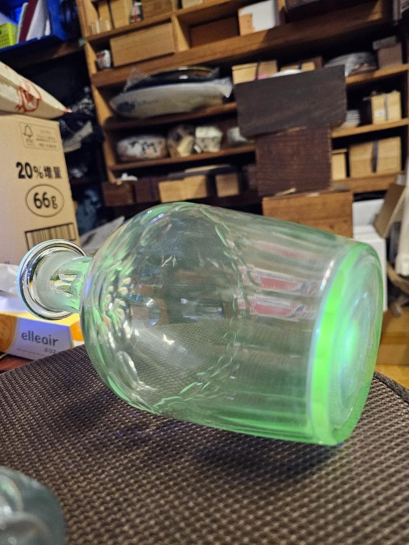 大正から戦前 ウランガラス デキャンタ カットガラス - メルカリ