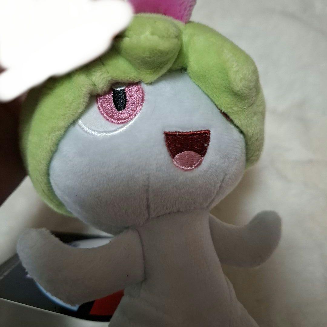 ポケモンセンター　キルリア　ラルトス　ぬいぐるみ