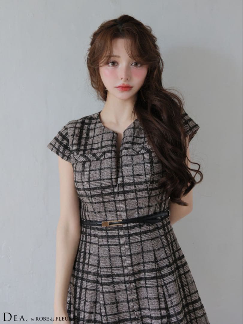 新品 ディアバイローブドフルール チェックツイード袖付きプリーツ