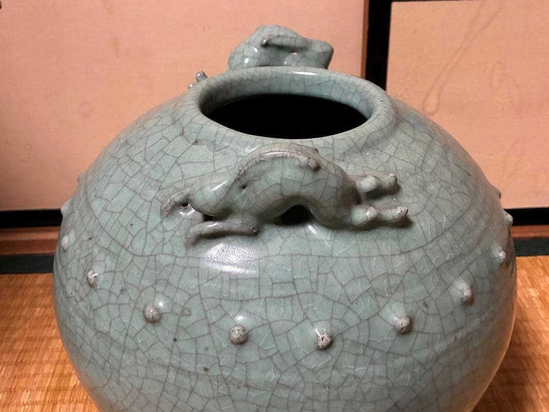 中国 龍泉窯 ひび割れ釉薬 獣耳付 丸壺 唐物