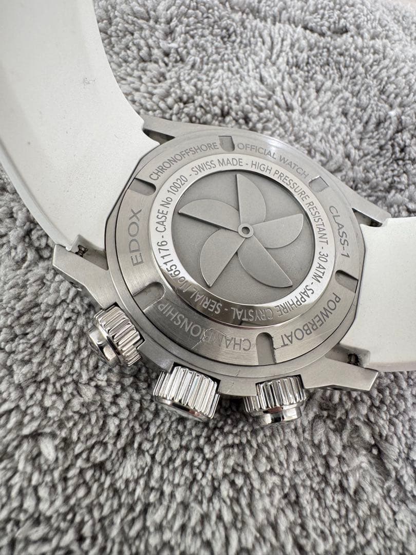 EDOX エドックス　クロノオフショア1 ビッグデイト