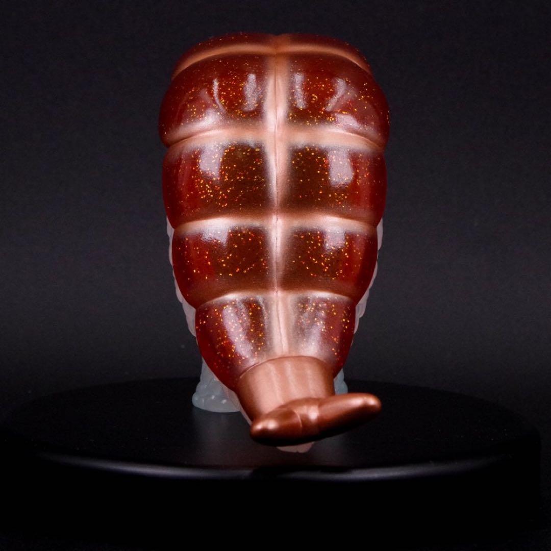 スシエルエーオブザリビングデッド エビ human robot 墓場の画廊