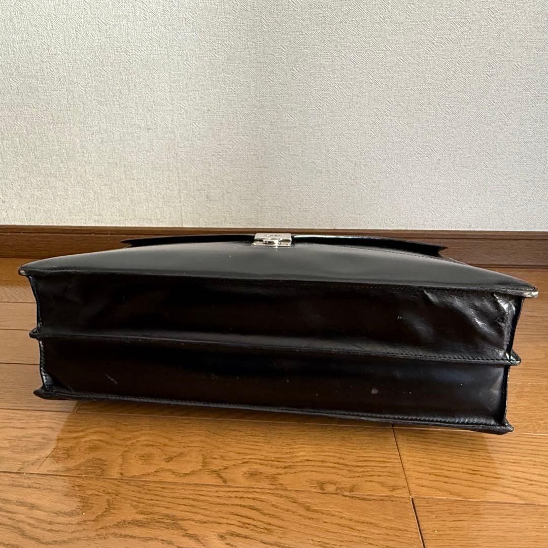 【美品】ロエベ　アナグラム　ディプロマティコ　ビジネスバッグ　ロゴ型押し　レザー
