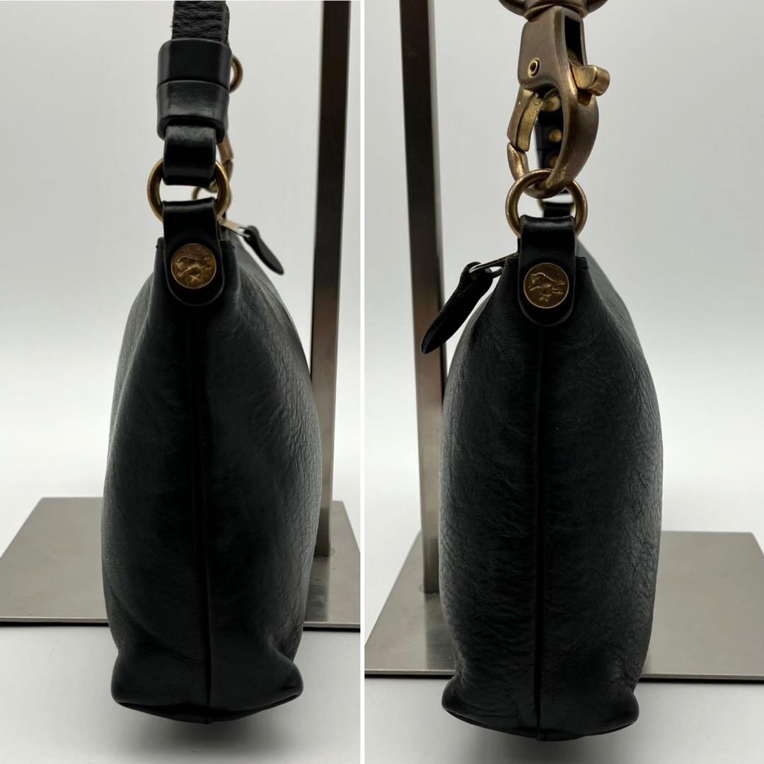 【極美品】イルビゾンテ　レザー　ショルダーバッグ　ロゴ刻印　金金具　ブラック