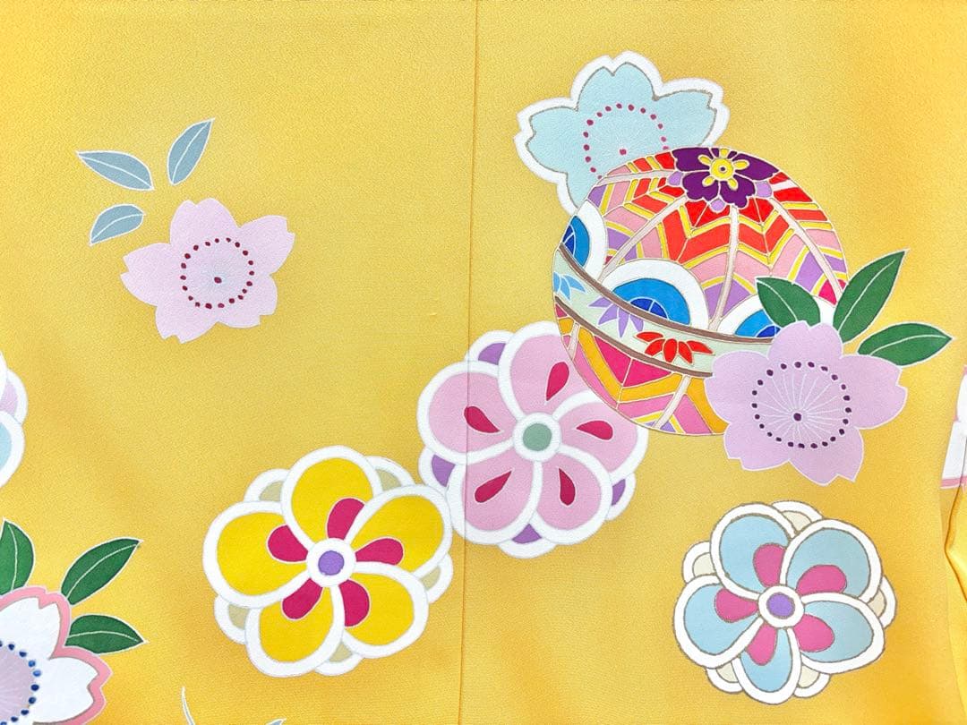 七五三着物　7ー8才　女児　四つ身　毱・桜／黄色系《子供492》#江戸小もーん