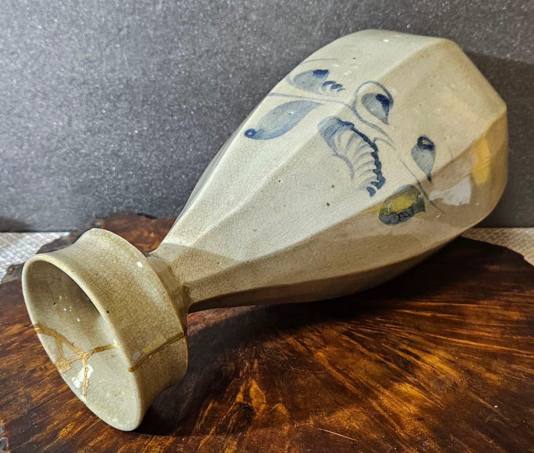 李氏朝鮮時代　李朝　青華　広口　面取り　草花文様　徳利　瓶　花入れ　茶道具　茶器