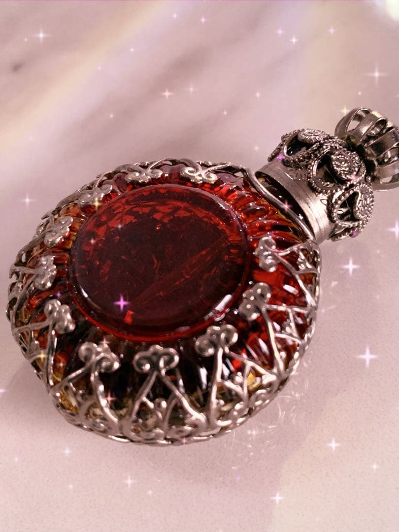 最高級な宇宙の隕石の粉✨瓶入り ⚜️✨宇宙の流れ星の粉 ✨✨✨