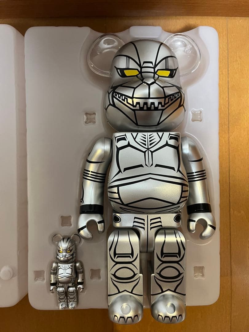 メカゴジラ1993 ベアブリック400%、100% - メルカリ