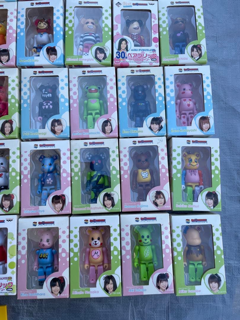 【希少品】【未開封】AKB48ベアブリック52体セット（51体未開封)