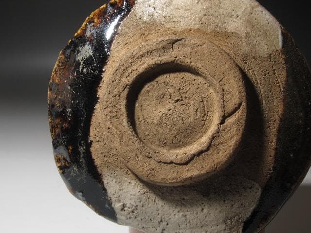 ☆古織部茶碗 澄心 薮内家 (燕庵) 十二代 猗々斎の花押がございます