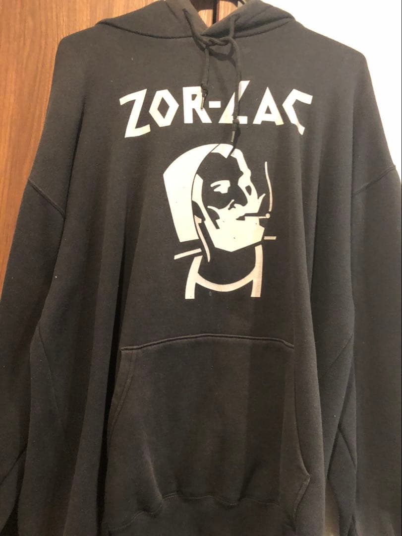 ZOR-LAC グラフィックフーディ ブラック