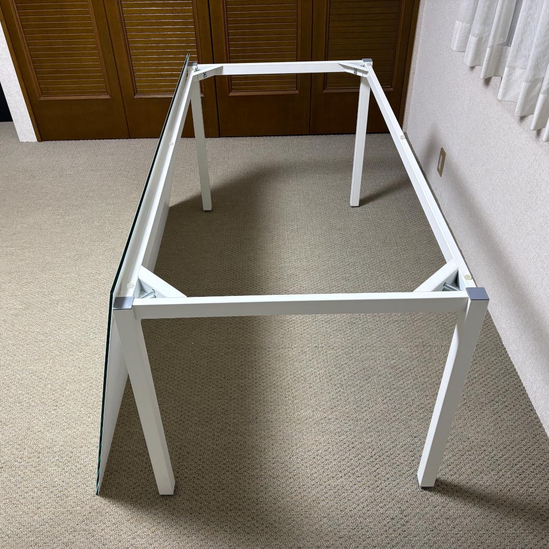 ガラス天板テーブル 150cm幅 奥行75cm ダイニングテーブル　白