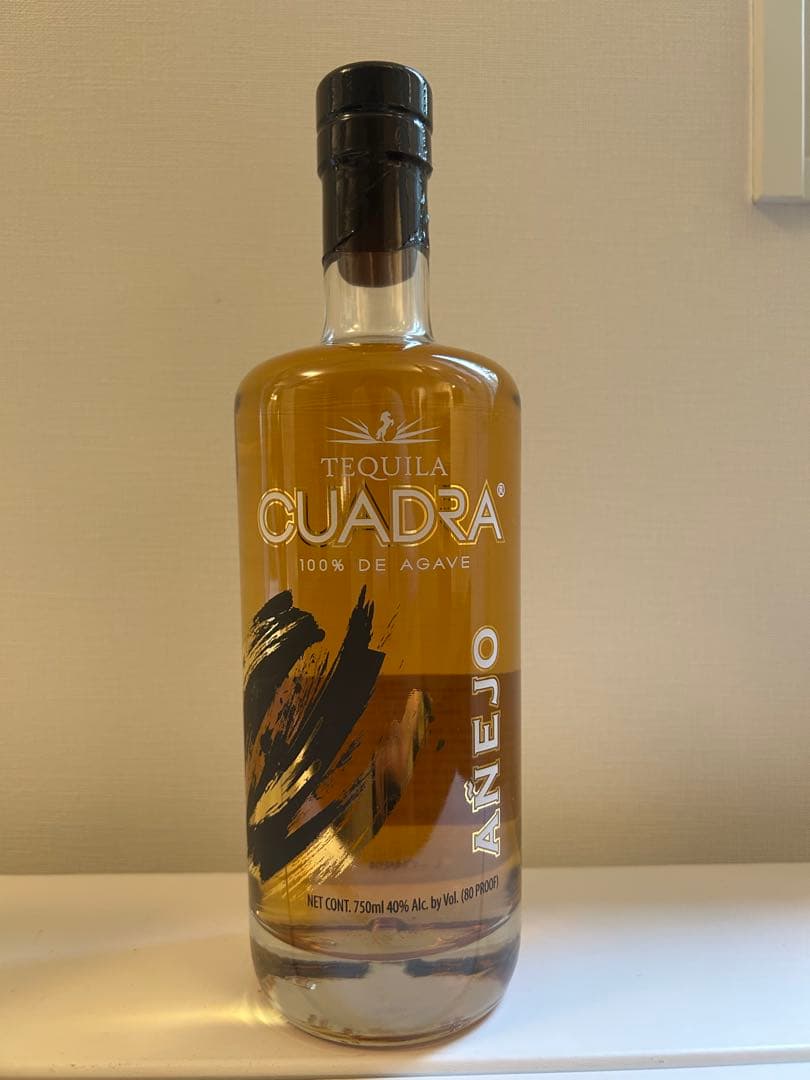 CUADRA テキーラ AÑEJO 750ml 40% レア品 CUADRA テキーラ AÑEJO 750ml 40% レア品