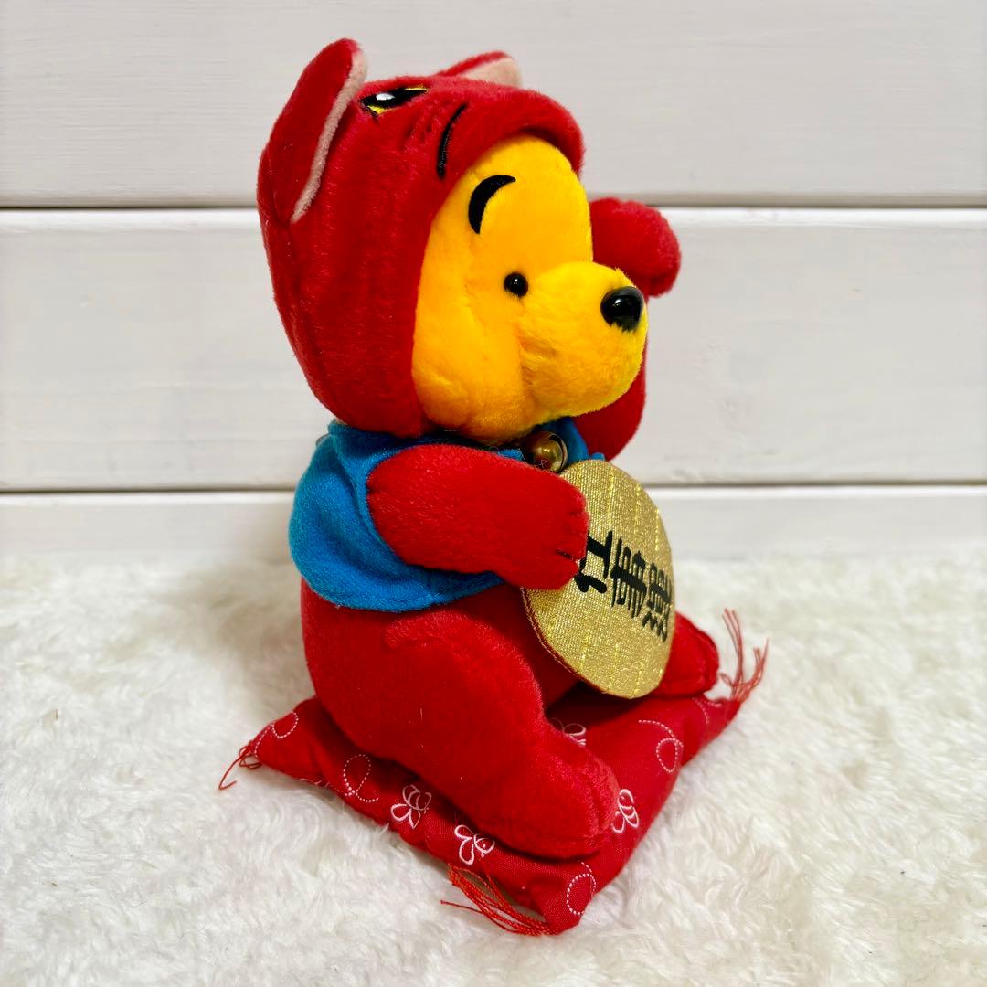 激レア ディズニーストア プーさん 招き猫 ぬいぐるみ