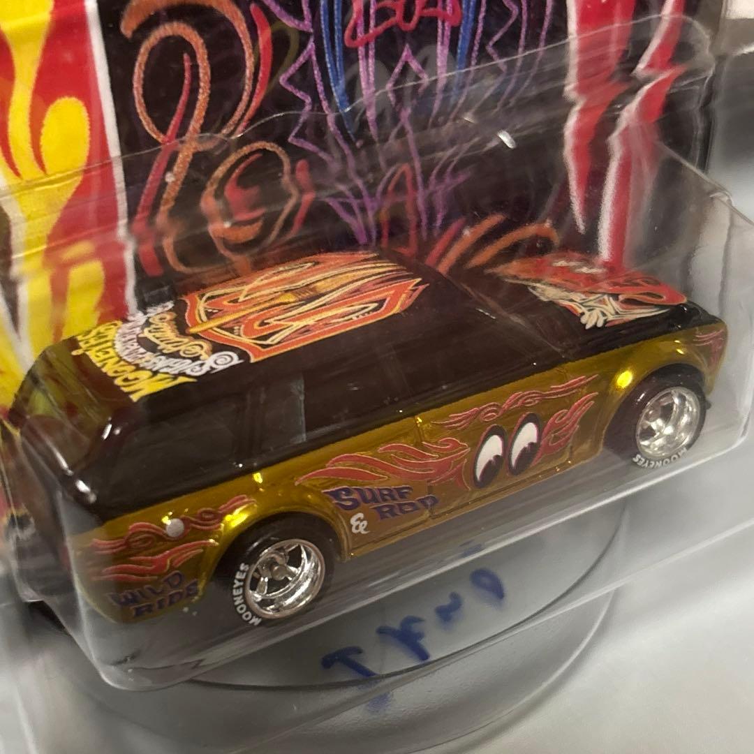 ミニカー Hotwheels Datsun 510 wagon moon custom