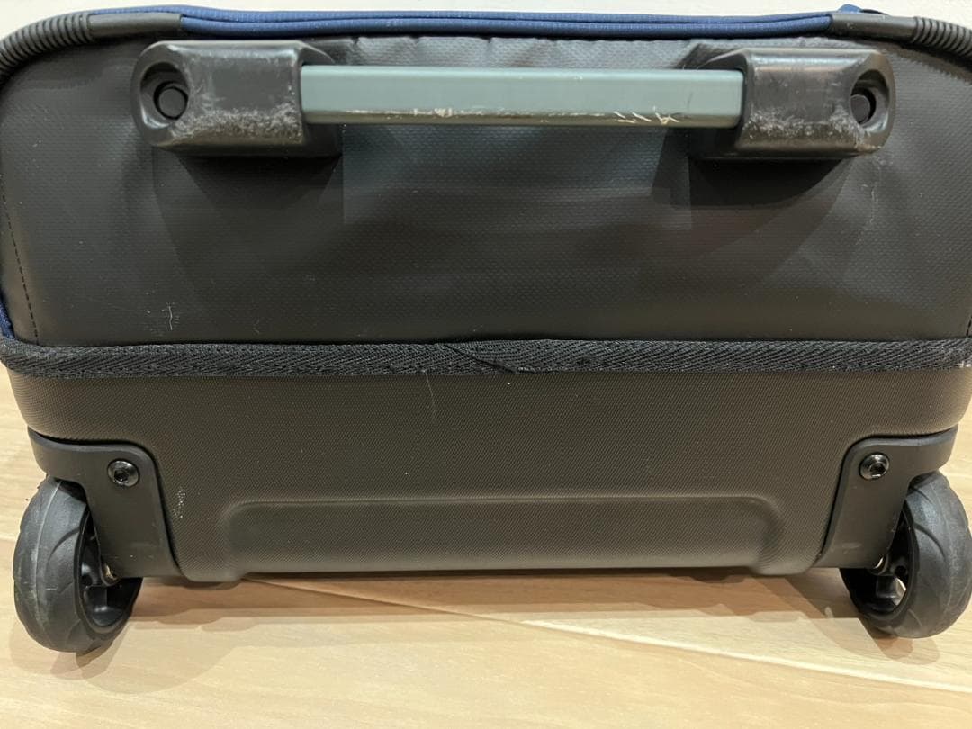 美品】 mont-bell ウィリーバッグ 60L ネイビー