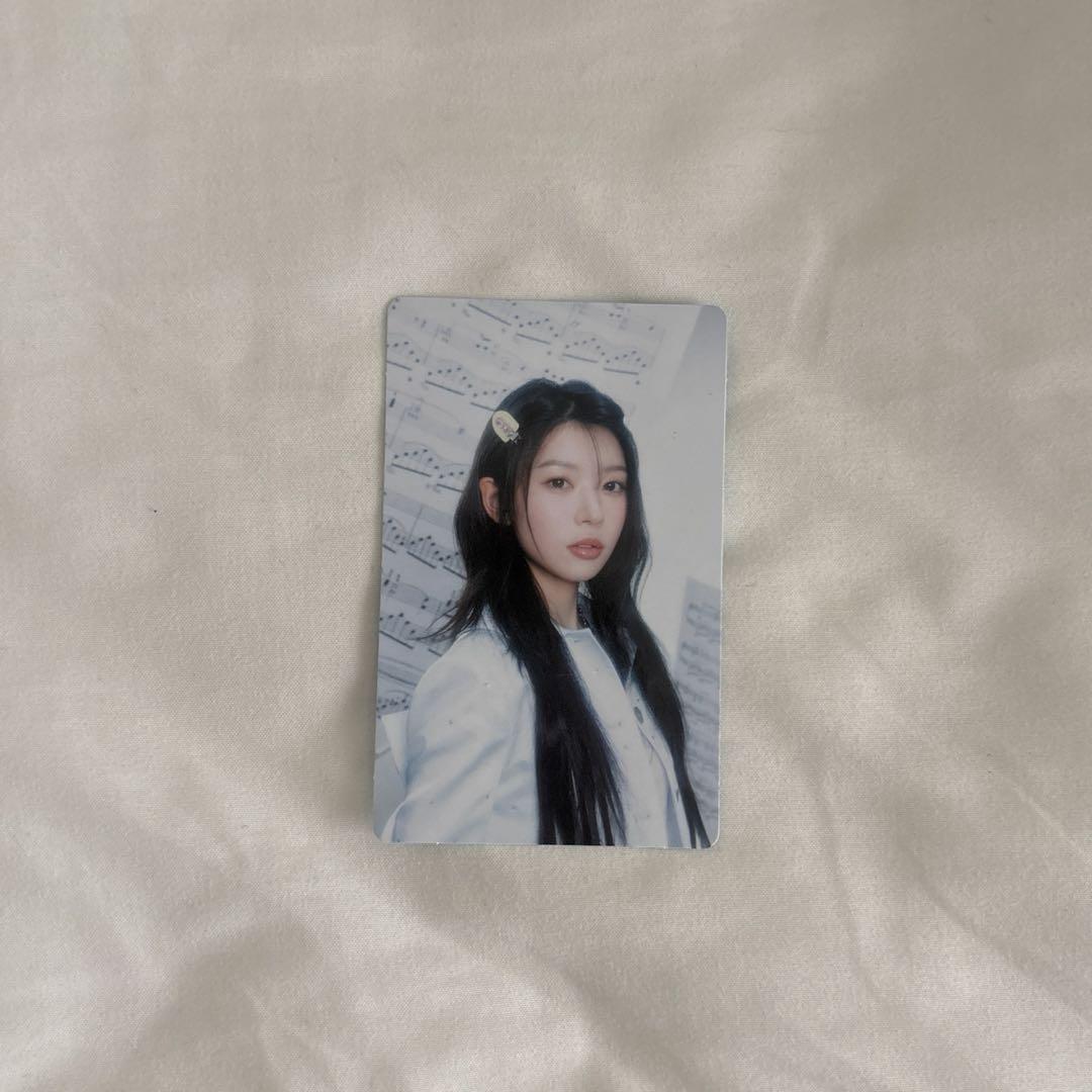 ILLIT モカ Glitter day トレカ 韓国 - メルカリ