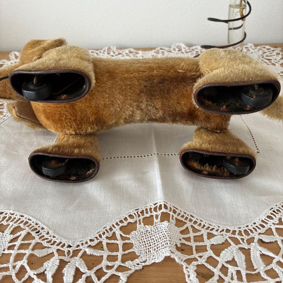 アンティーク犬 ダックス｜英国アンティーク 犬ブローチ 陶器orガラス