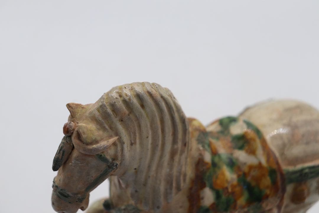 貴重　唐三彩　踏馬　紅木箱　時代物　送料込み250118