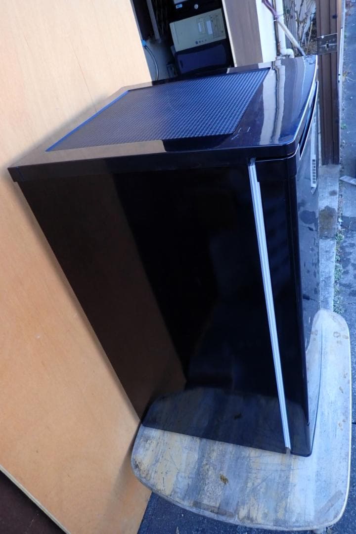 2023年製 アイリスオーヤマ 60L 冷凍庫【IUSD-6B-B】