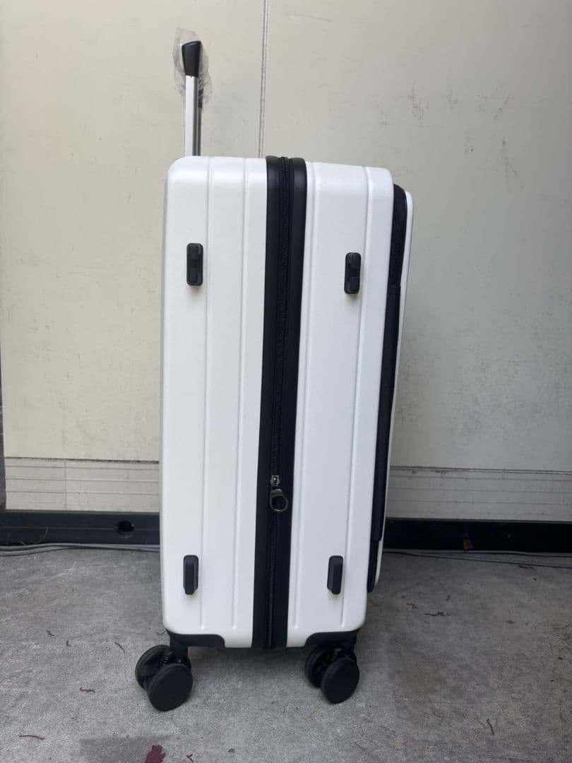 Мサイズ新品未使用フロントオープンタイプ スーツケース 4-7泊 白色67L