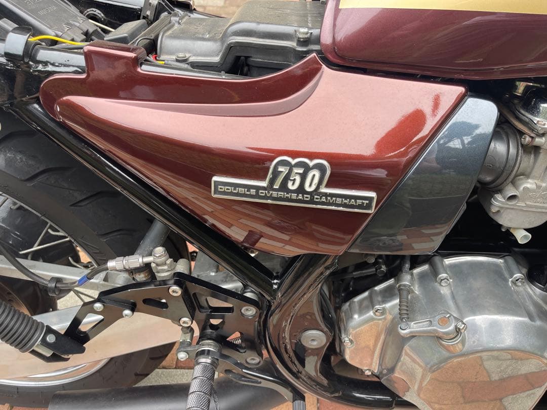 ゼファー750 KAWASAKI 玉虫マルーンカラー 外装 - メルカリ