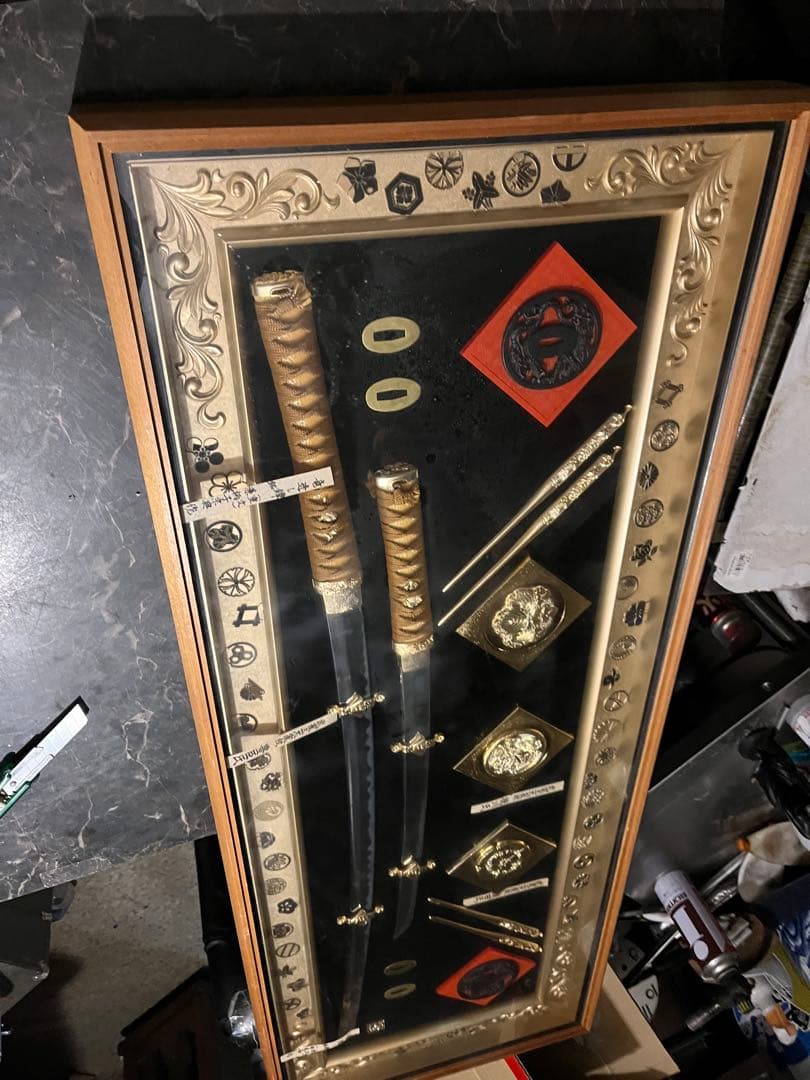 日本刀模造刀額飾り 、模造刀額飾り 武家三大家家紋付き 、徳川 、織田 、豊臣