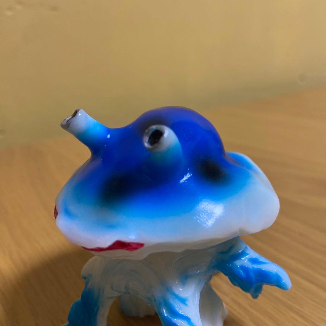 ヤモマーク プニゴン 乳白成型 ソフビ 5438