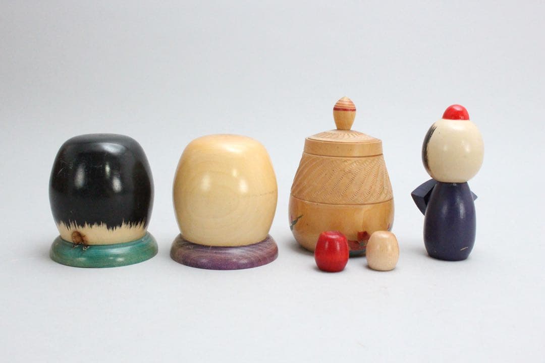 4750 こけし34点 〈小笠原義雄　里見正雄　小沢孝雄　吉田勝範 他〉送料無料