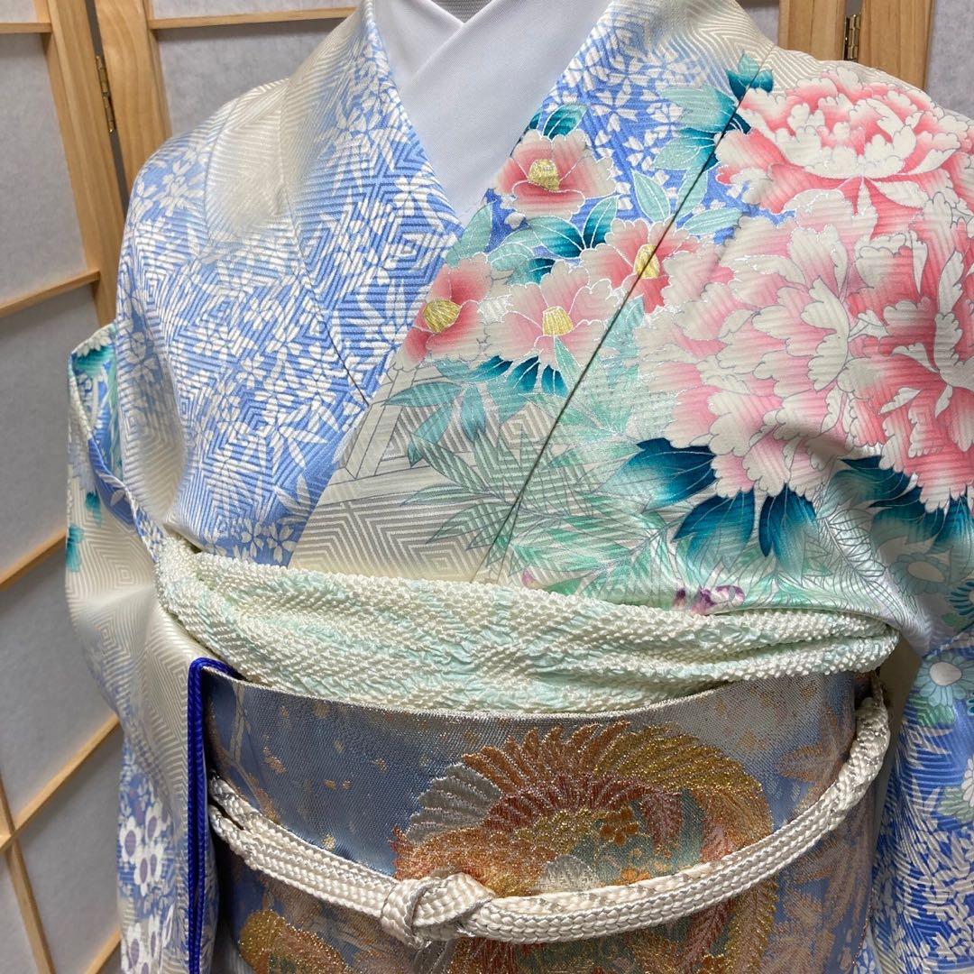 9772］振袖 4点セット 牡丹草花 逸品 白 成人式 卒業式 正絹 着物 袷