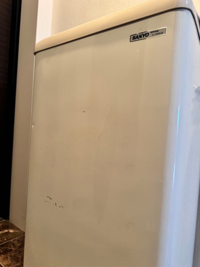 【限定値下】SANYO 冷凍ストッカー　ホワイト　SCR-S42