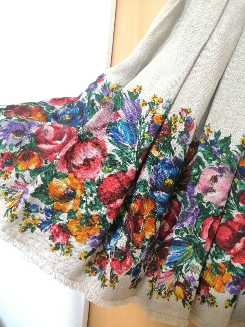 DOLCE&GABBANA花柄フレアスカート ひざ丈 ベージュ