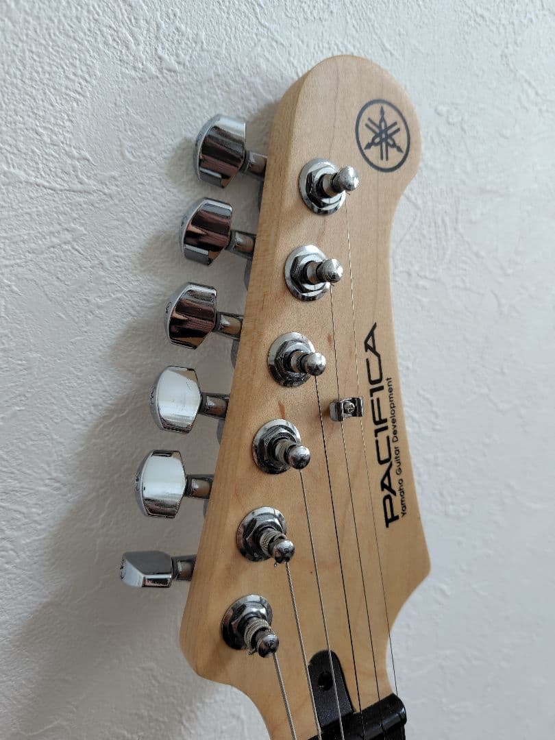 Yamaha PACIFICA112v エレキギター
