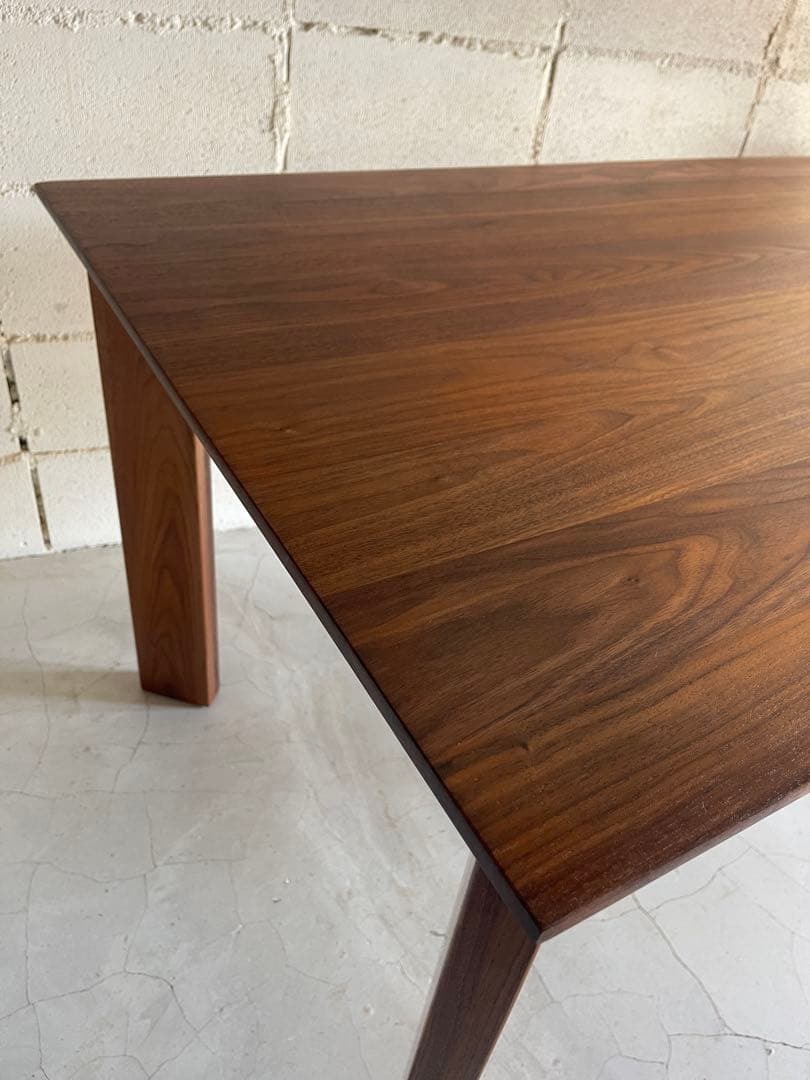 ウォールナット 無垢材　150 ダイニングテーブル　木脚　国産メーカー