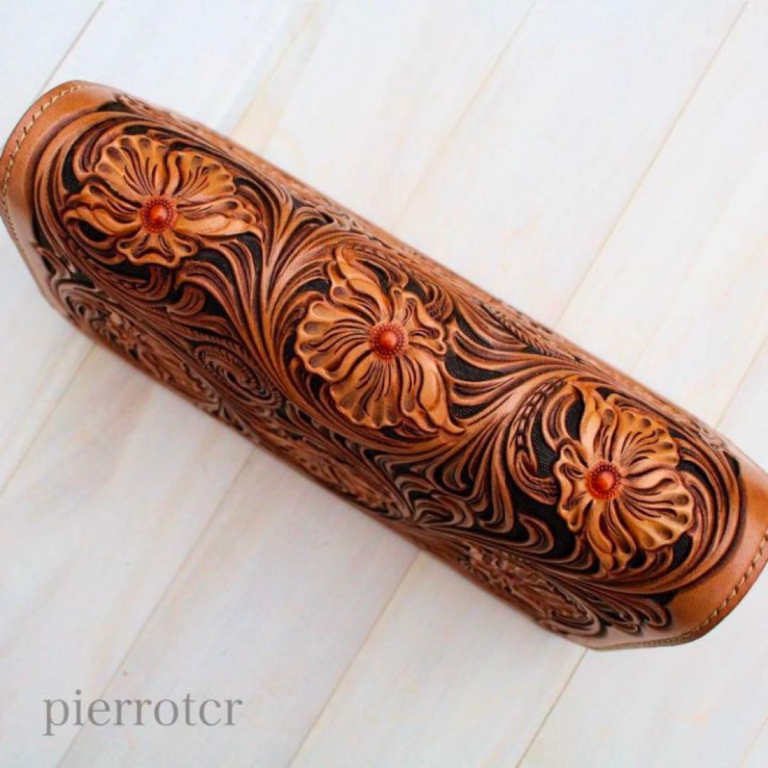 手彫り革財布　カービングロングウォレット