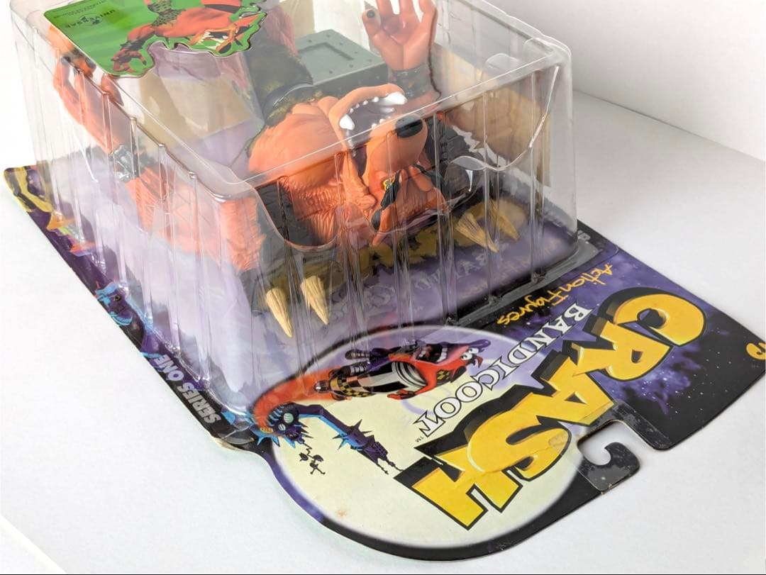 クラッシュバンディクー アクションフィギュア タイニータイガー