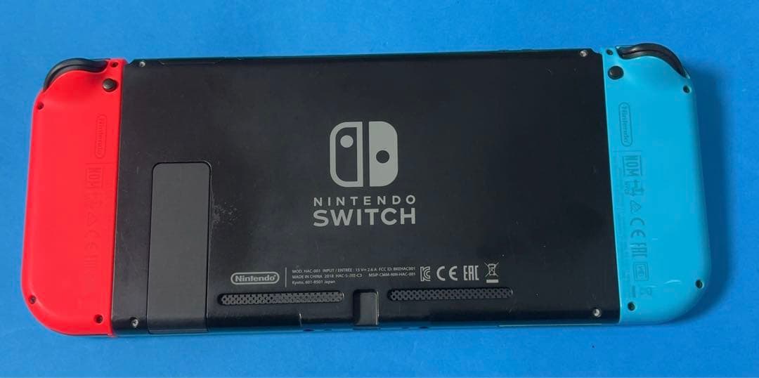 ニンテンドースイッチ本体 Nintendo Switch ネオンブルー、レッド