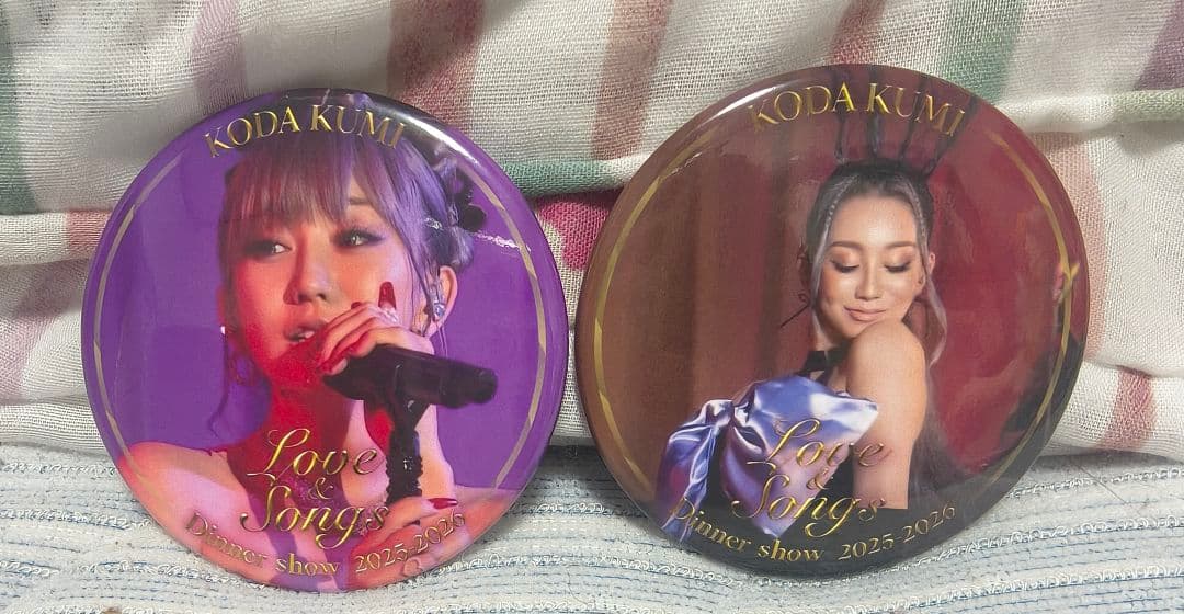 倖田來未 ディナーショー2025−2026缶バッジ 2個セット - メルカリ