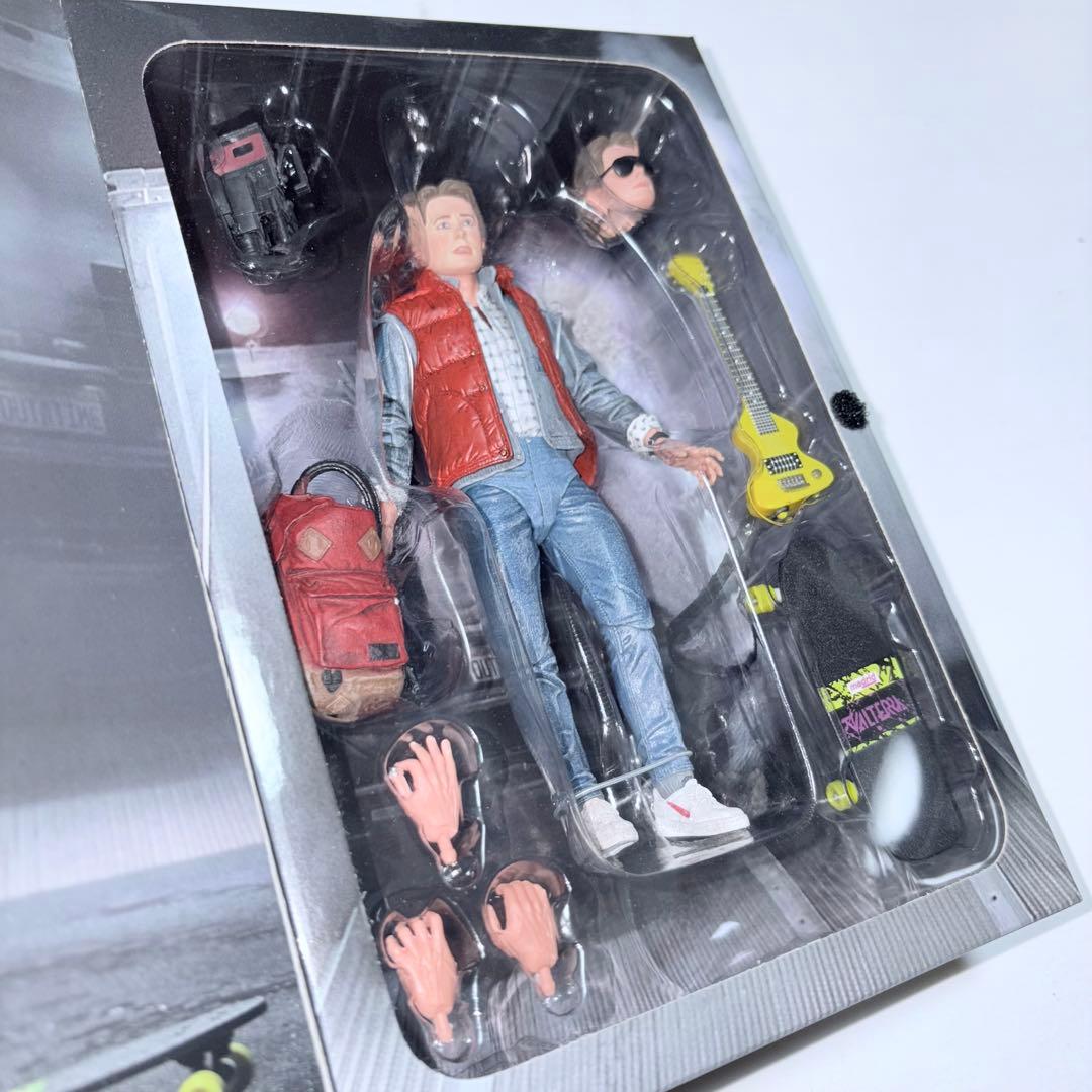 バック・トゥ・ザ・フューチャー マーティ・マクフライ フィギュア