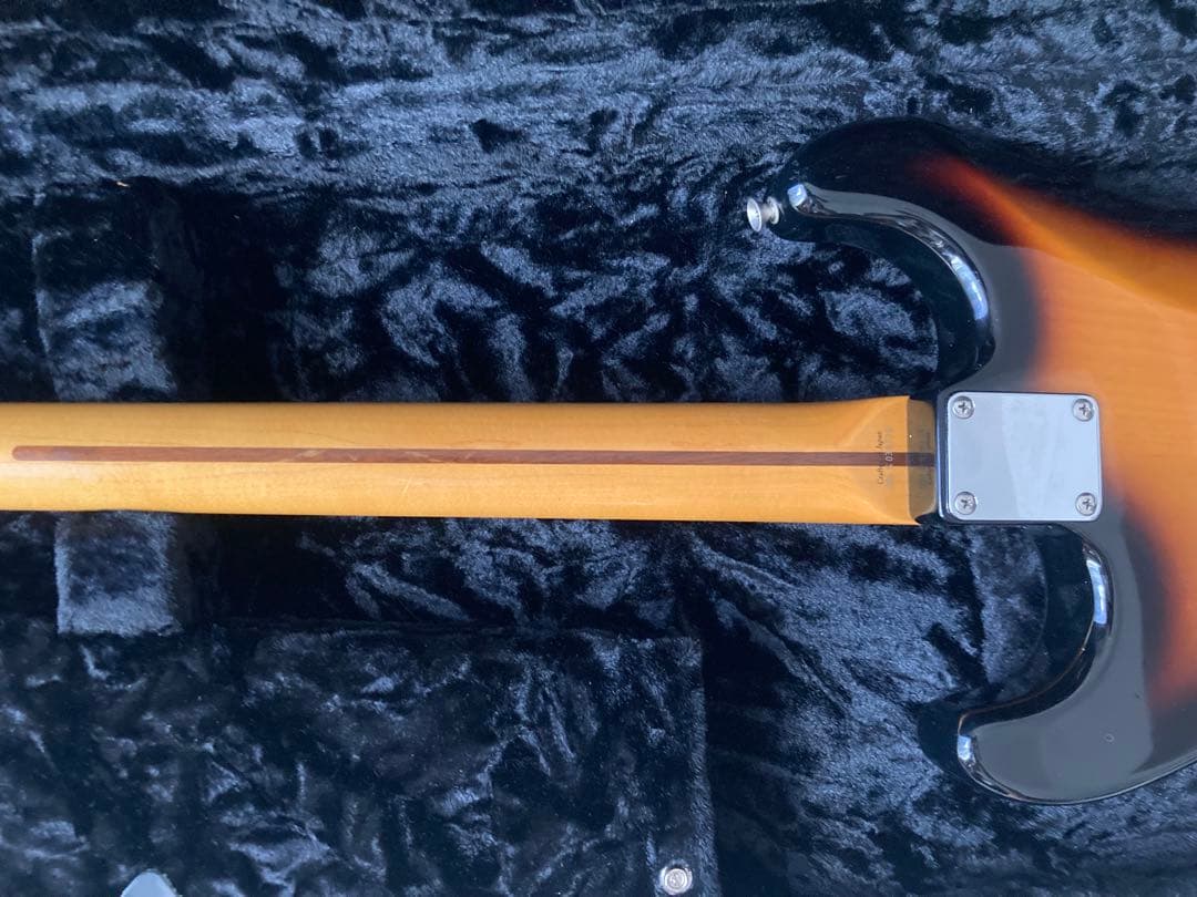 Fender Japan ST57-105DMC ラッカー塗装 ストラト VSP