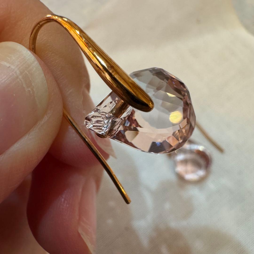 いちご様専用】スワロフスキー Lunar ドロップピアス - メルカリ