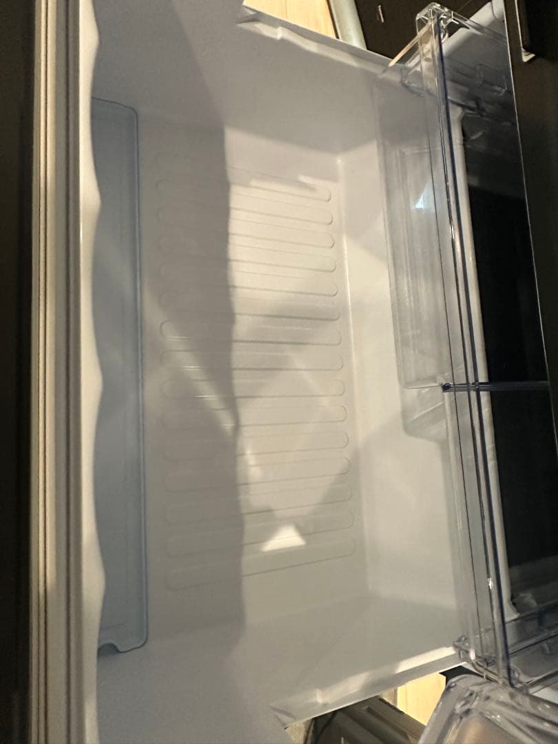 SHARP 6ドア　冷蔵庫　2023年製　メタルドア