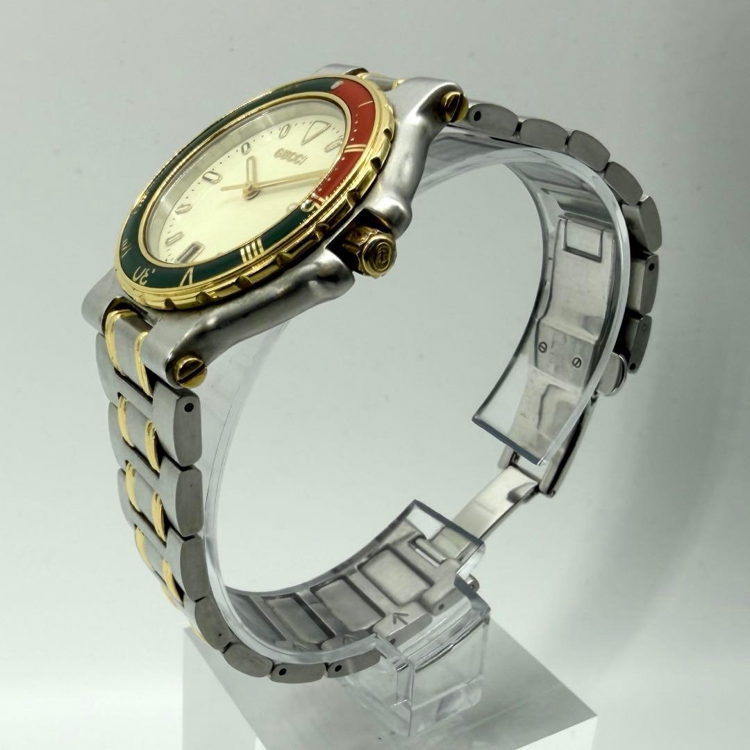 【稼働/廃盤モデル】グッチ 腕時計 9700M クラシックダイバー コンビ 赤緑
