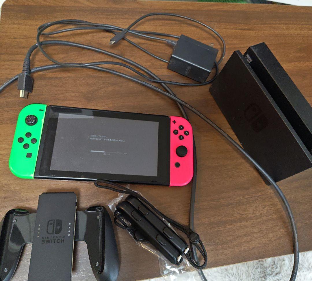 Nintendo Switch グリーン/ピンク 本体