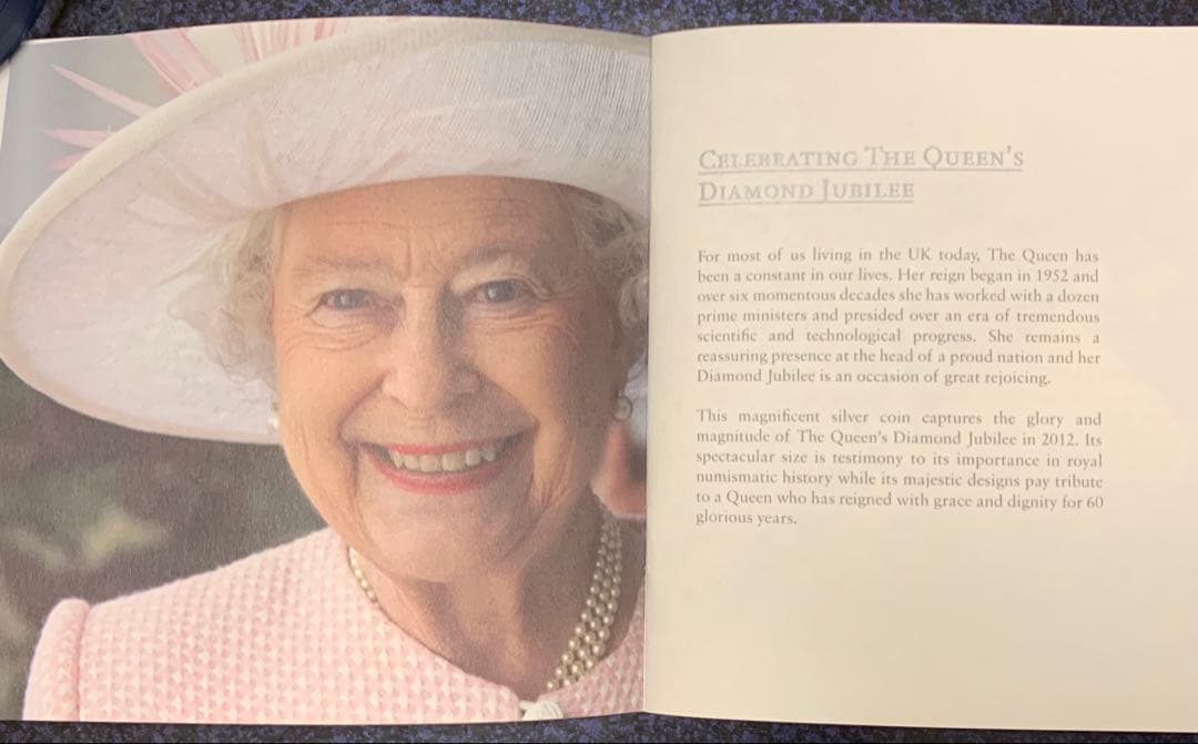 13日追加情報です❗️超特大1キロ‼️Kエリザベス2世 銀貨 地金価格47万