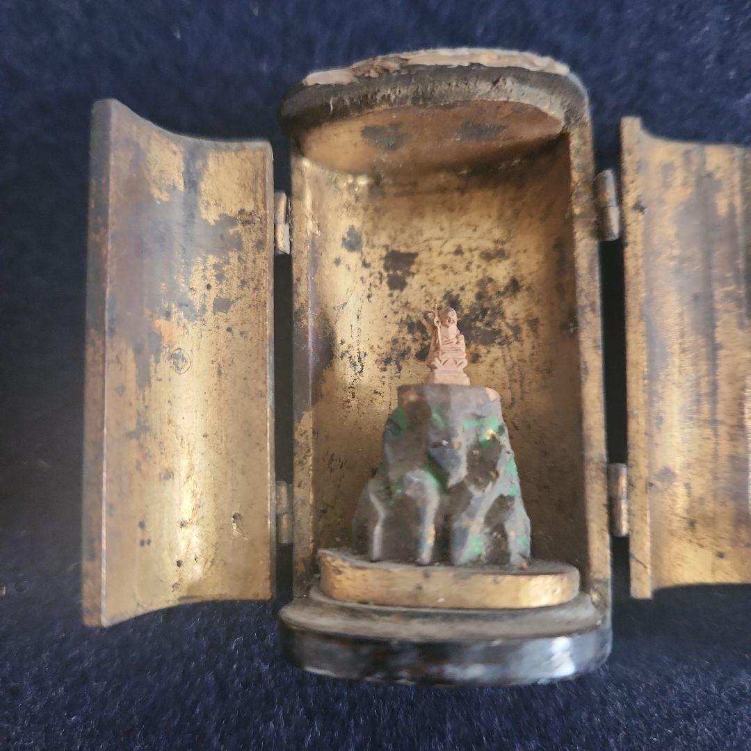 仏教美術‥逗子入り、仏像‥木彫仏、ガラスホヤ？