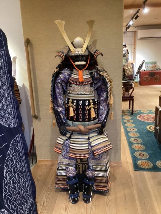 匿名配送 チベット密教法器 キンレンカ 真鍮製 金蓮花 仏教美術 15cm